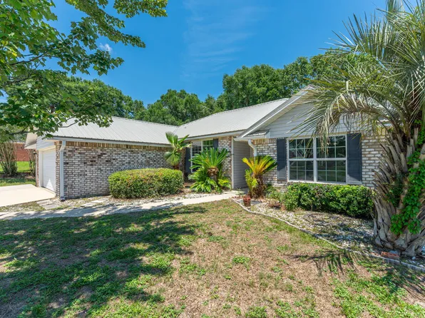 204 Villacrest Dr, Crestview, FL 32536