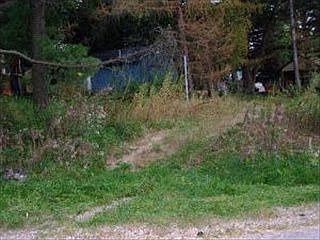 3rd image of 8019 E Maplewood Dr