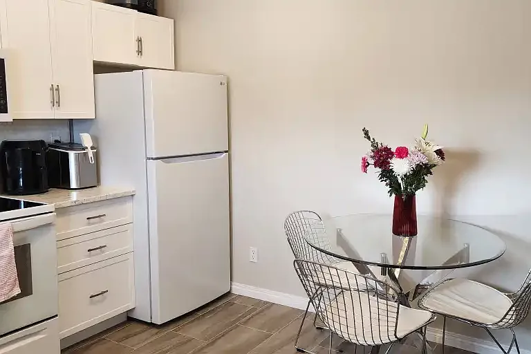 5034 49th St #4 — Photo 3