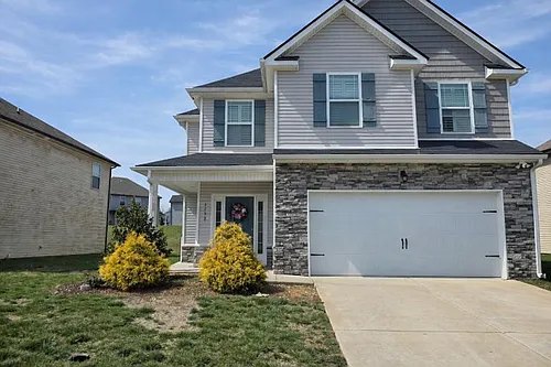 1233 Black Oak Cir Photo 1