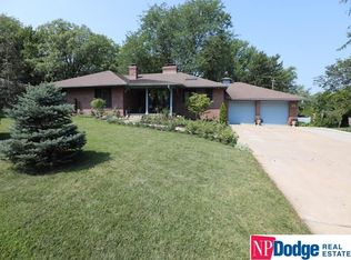 842 S 114th St, Omaha, NE 68154