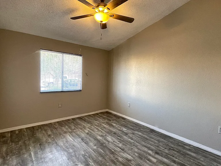 11040 Sunshine Ct — Photo 20