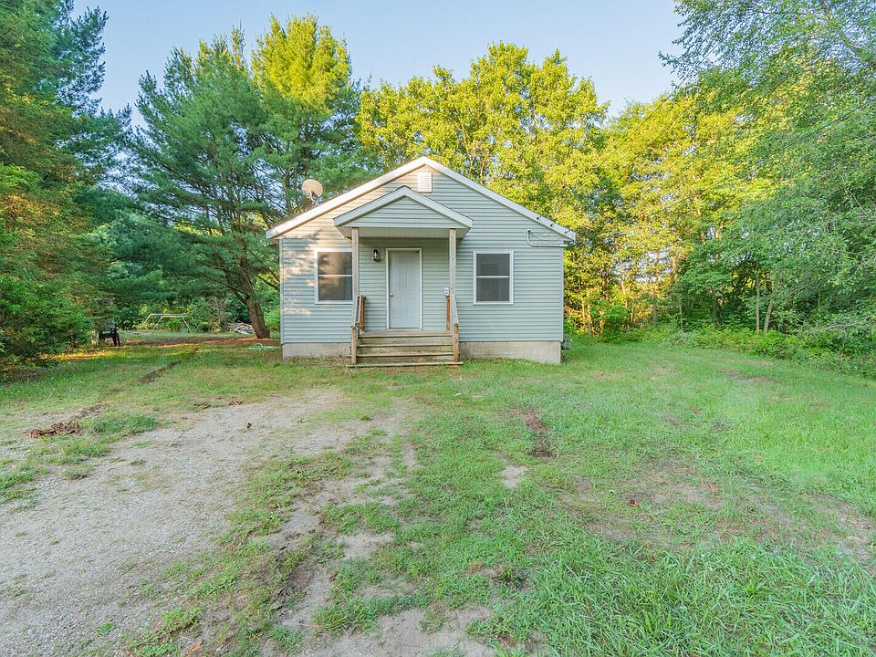 1755 Hilt Rd, Muskegon, MI 49445 | MLS #23026397 | Zillow