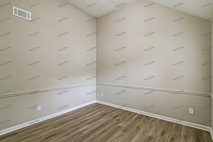 4381 Ward Bluff Ct — Photo 4