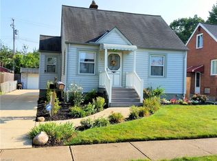 13913 Emery Ave, Cleveland, OH