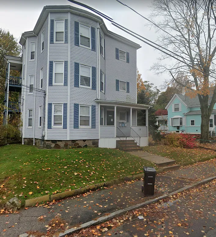 3 bed, 1200 sqft, $2,695 — Photo 1