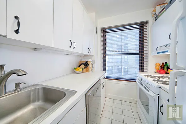Rented by Halstead Real Estate | media 1