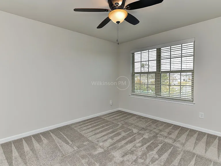 1868 Scarbrough Cir — Photo 40
