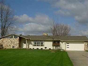1st image of 9056 Skypark Dr