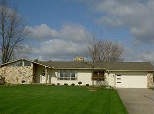9056 Skypark Dr, Wadsworth, OH 44281