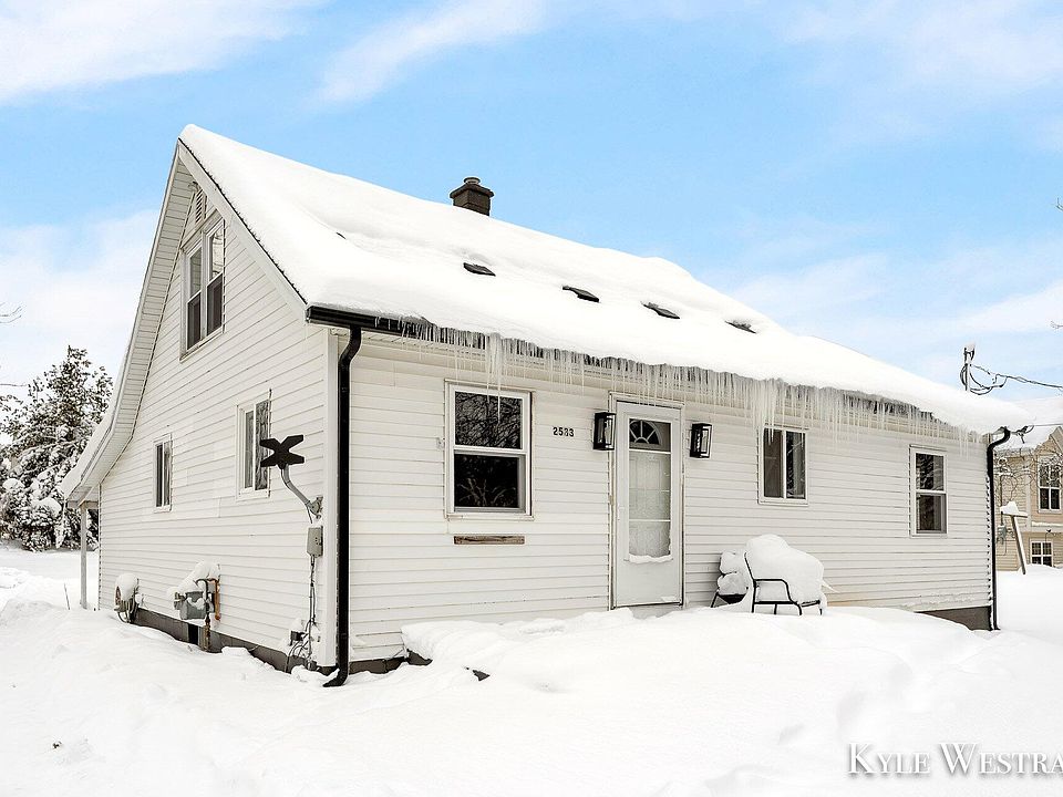 1st image of 2533 Dean Lake Ave NE