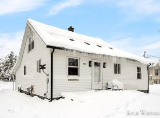 2533 Dean Lake Ave NE, Grand Rapids, MI 49505
