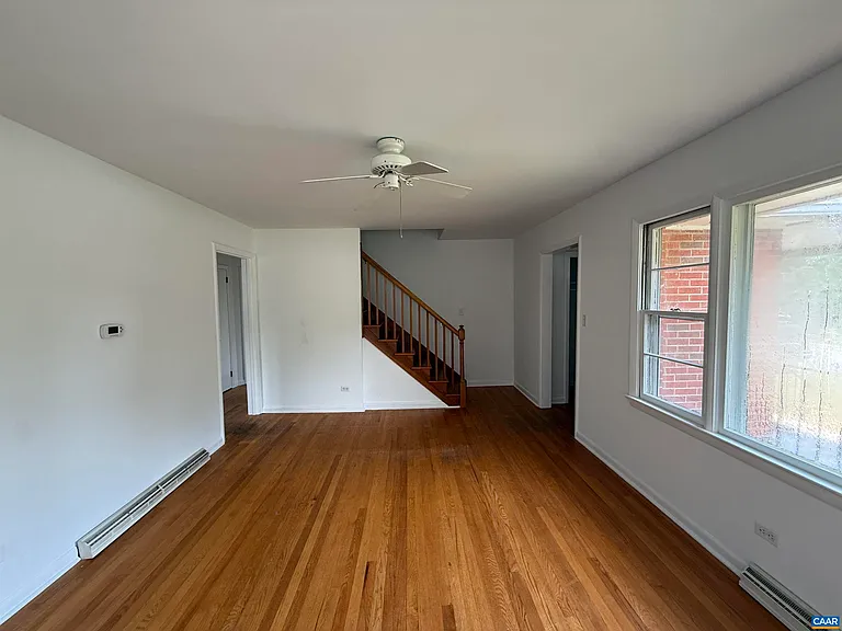 913 Druid Ave — Photo 4