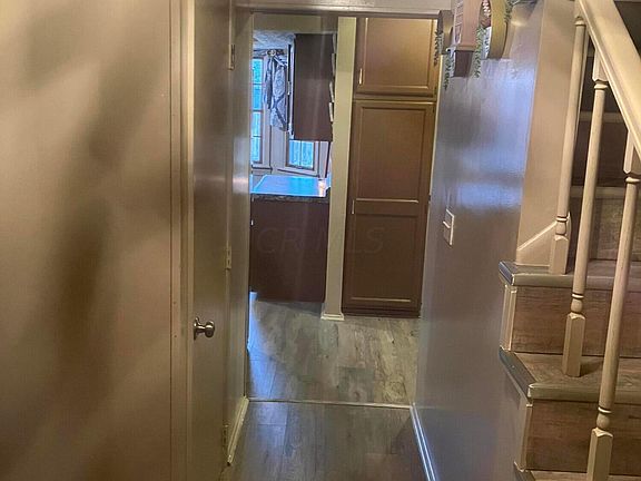 5th image of 5168 Maplewood Ct W