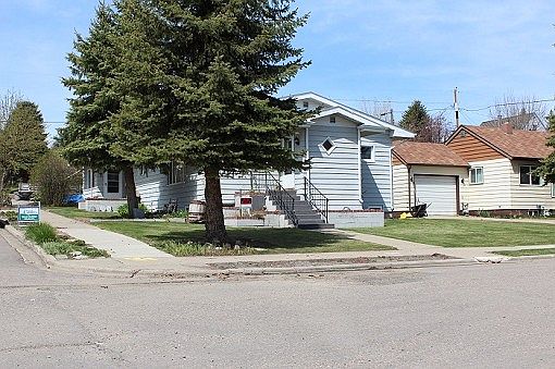 1st image of 227 9th Ave S