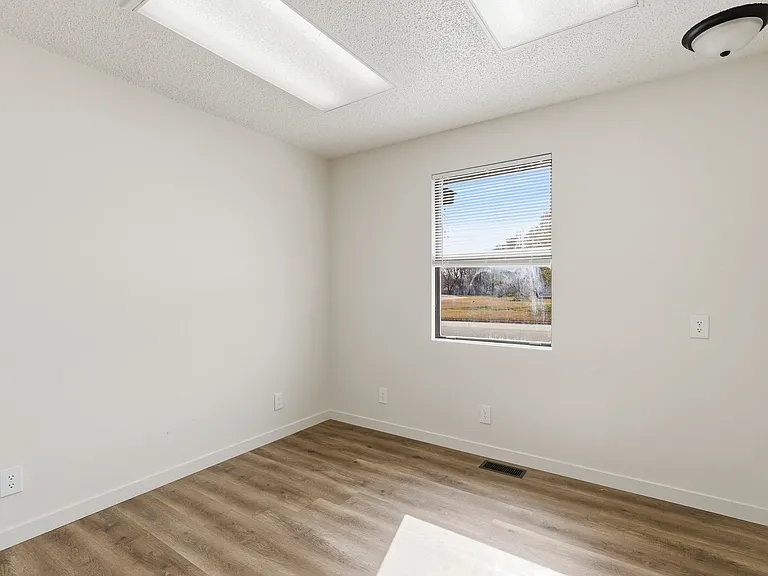 502 N Harper St — Photo 17