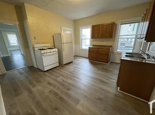 667 Southbridge St #1, Worcester, MA 01610