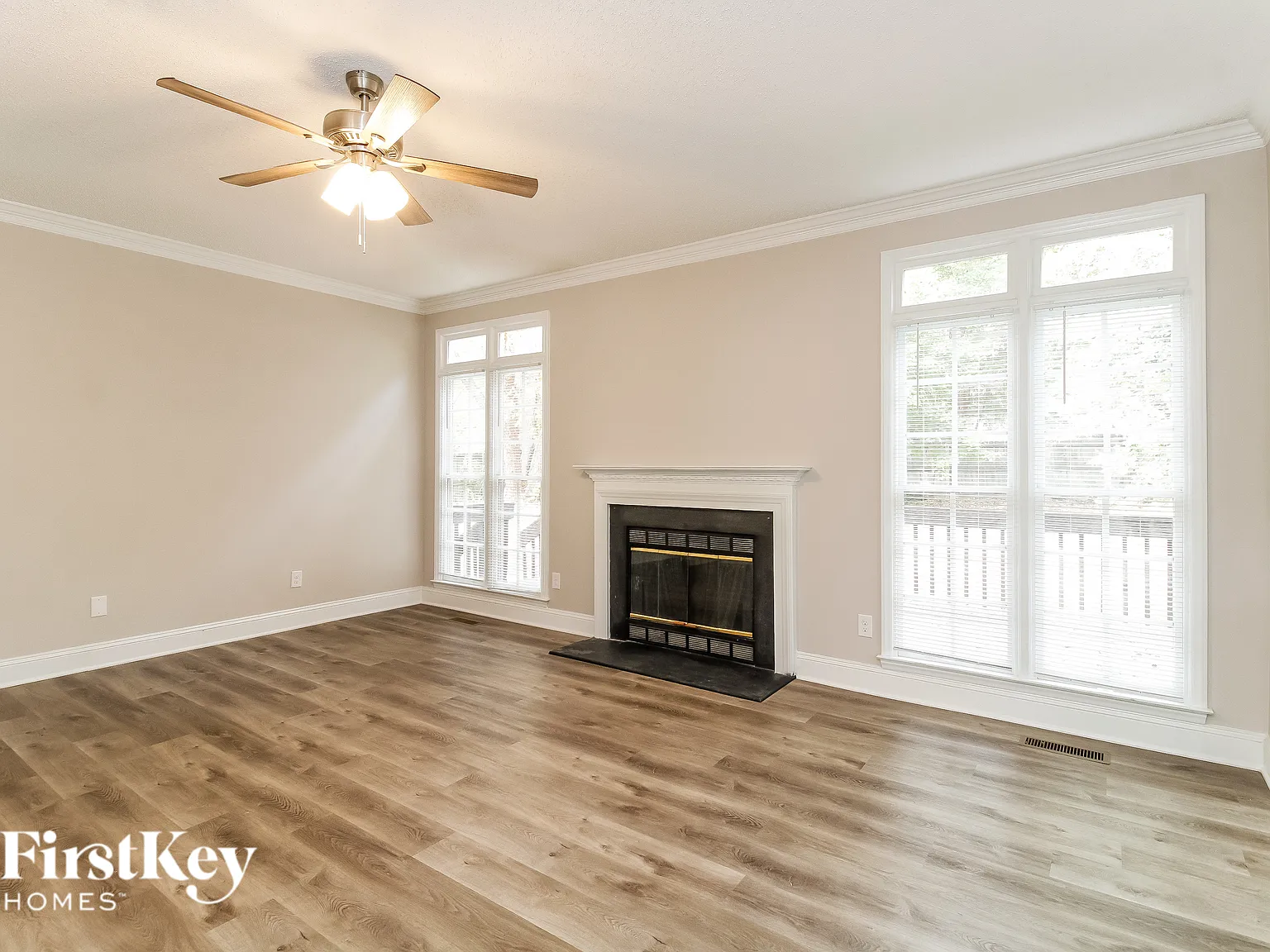4 bed, 2.5 bath, 2590 sqft, $3,220 — Photo 2