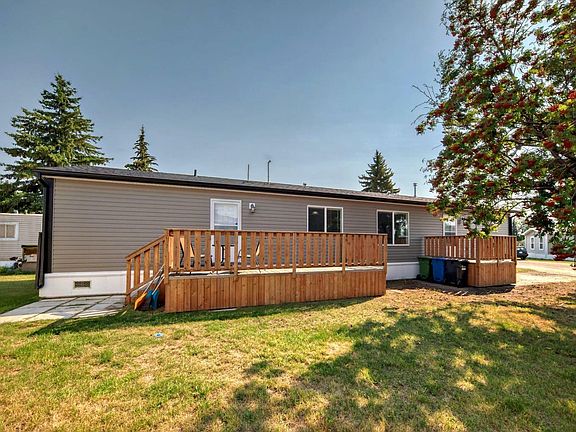 3rd image of 8 Parkview Ave