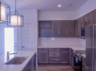 19637 200th St, Spring Hill, KS 66083