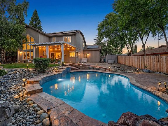 2nd image of 2560 Solano Rd