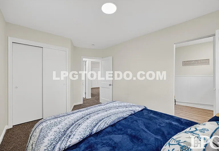 927 W Northgate Pkwy — Photo 33