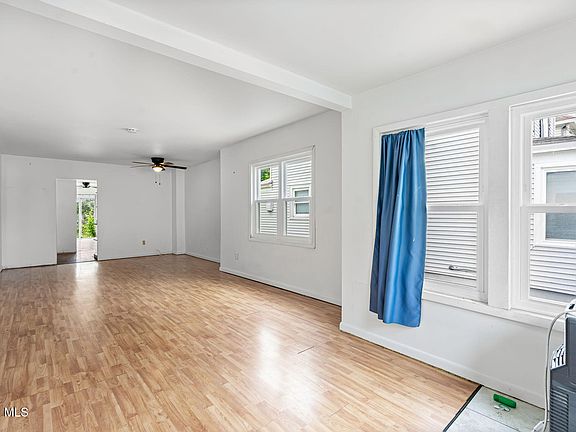 5th image of 2726 Denver Avenue