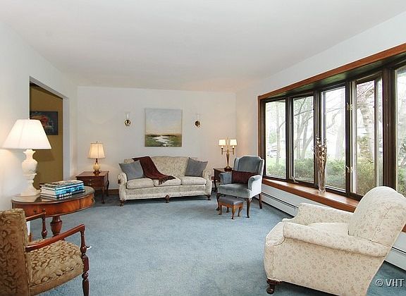 3rd image of 25559 W Lakeview Ave