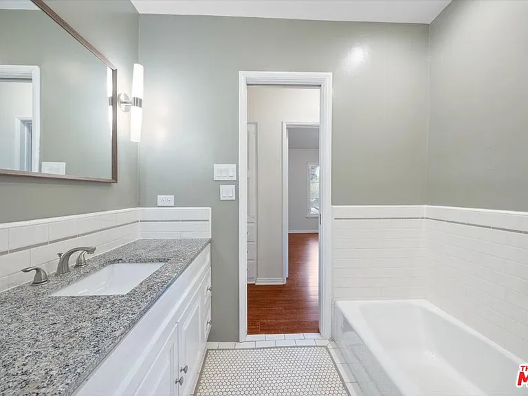 4328 Goodland Ave — Photo 28