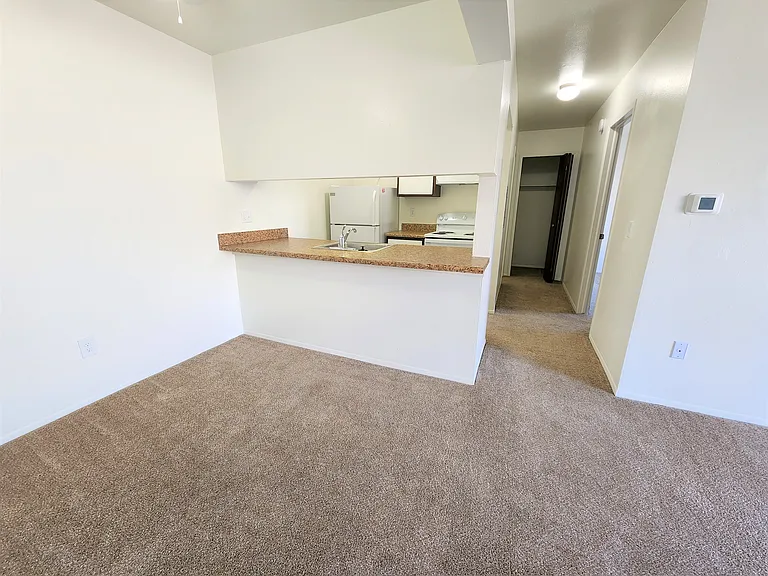 Windsor Place Apartments — Photo 85