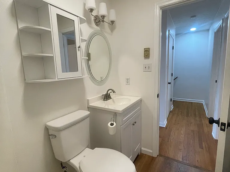 100 Warren Cir — Photo 14