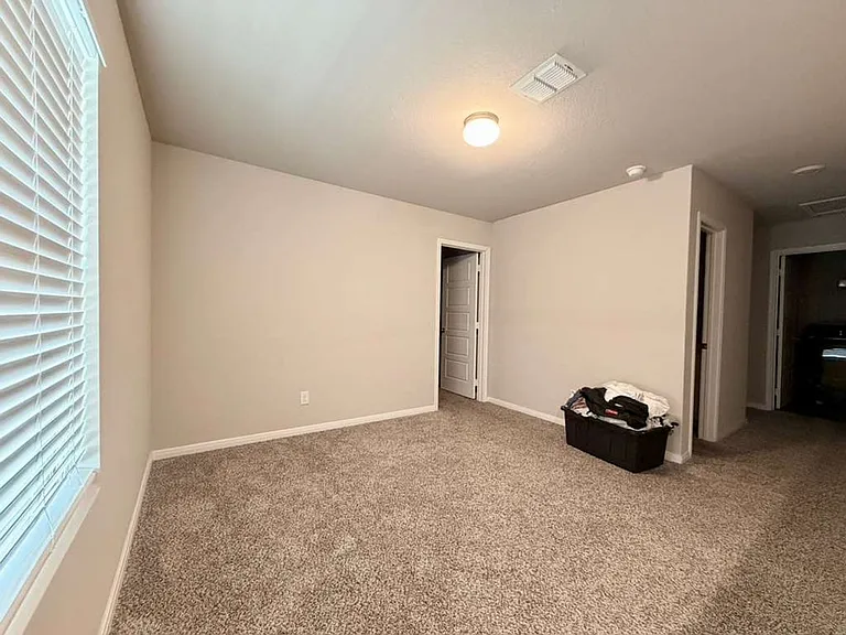 627 Retama Pass — Photo 13
