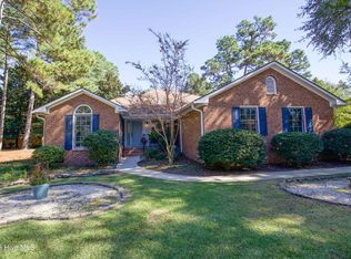110 Saint Andrews Dr, Pinehurst, NC 28374