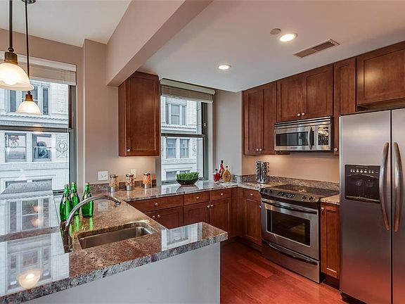 5th image of 314 N Broadway Ave #1606