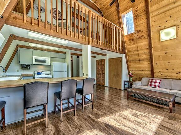 3rd image of 286 Park Ln