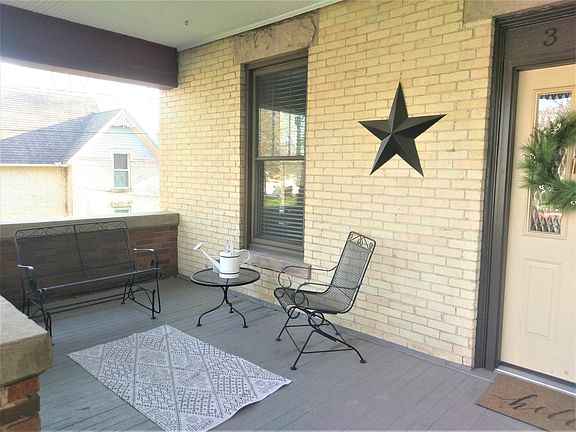 3rd image of 331 Rich St