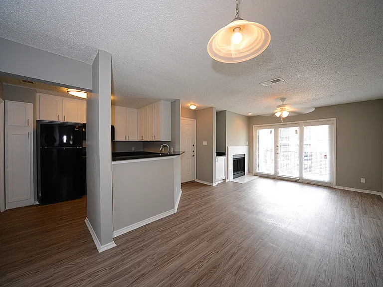 The Trellis at Lake Highlands living area