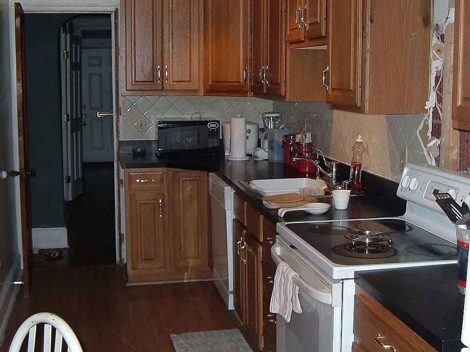 2nd image of 315 Madison St NW