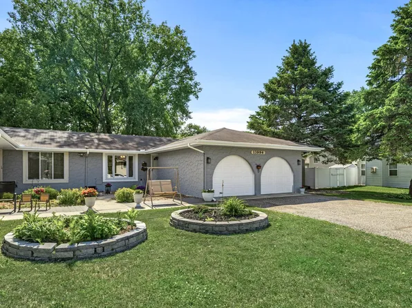 13994 Holyoke Ct, Apple Valley, MN 55124