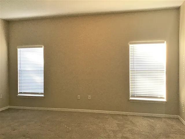 7713 Rex Hill Trl — Photo 9