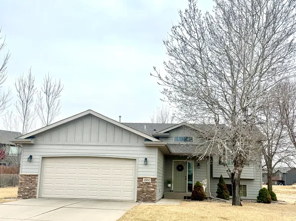 1300 N Lalley Ln, Sioux Falls, SD 57107