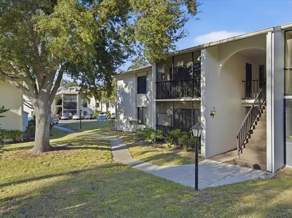 2666 Pine Ridge Way N APT C2, Palm Harbor, FL 34684