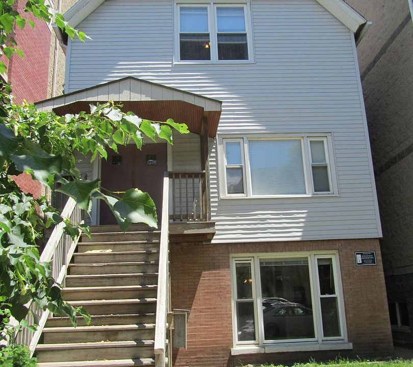 1st image of 3721 N Kenmore Ave APT 2