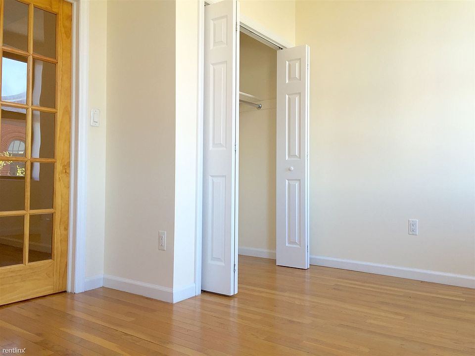 132 Norman Avenue #3L(6)