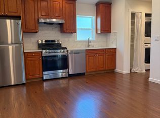 950 Hudson St #B, Redwood City, CA 94061