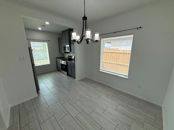3rd image of 5819 Colegio Ln