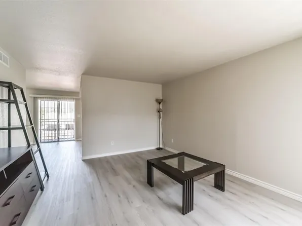 6202 Skyline Dr APT 44, Houston, TX 77057