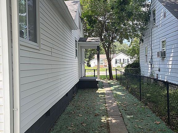5th image of 1217 S 18th St