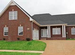 206 Laurelwood Dr, White House, TN 37188