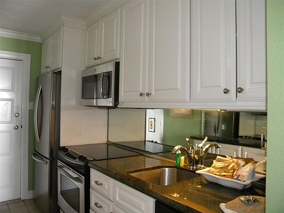 2nd image of 415 E Beach Dr APT 809